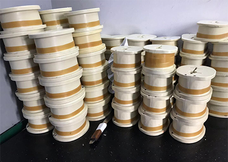 硅膠灌模出現(xiàn)冒泡，啥情況